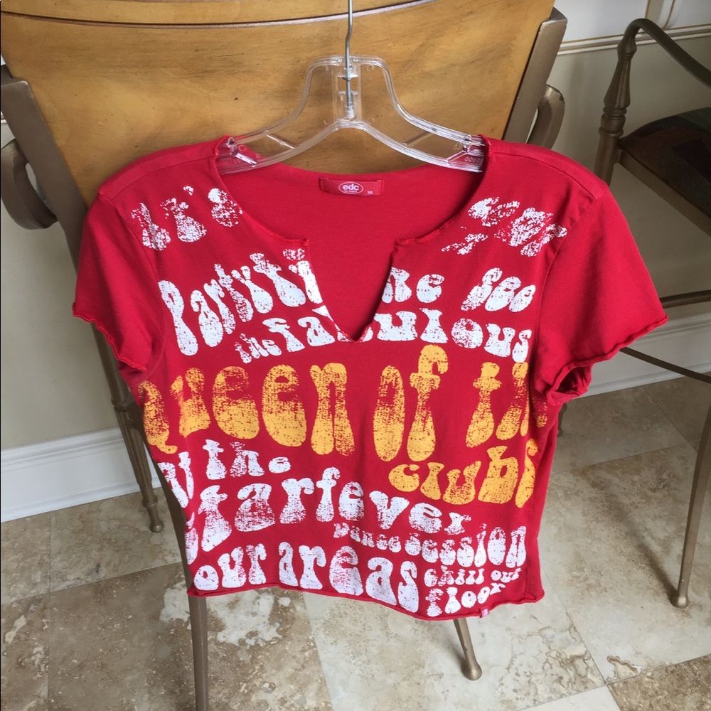 Selling 2 for one!! Black and Red $7
Esprit 100% cotton made in Portugal XL